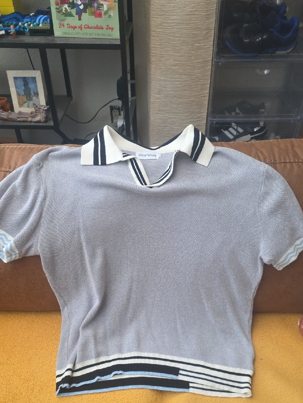 Light Blue Knit Polo with Contrast Stripe Collar - Unknown Brand